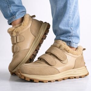 Women’s Lonza fur lined shoes size 39 (8)